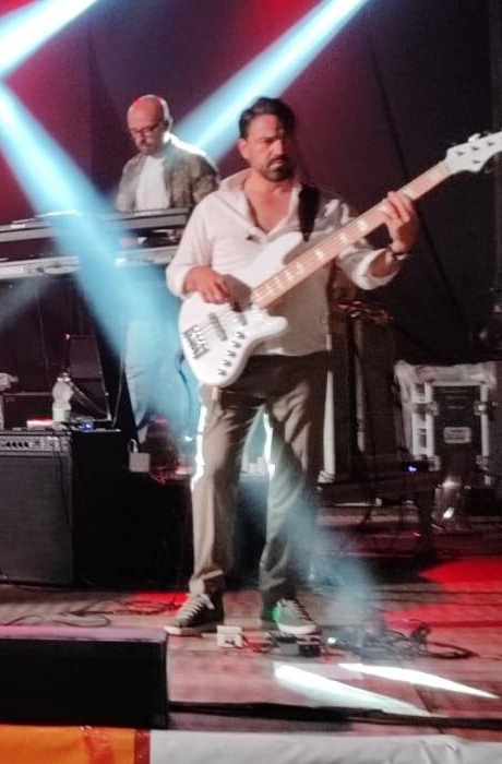 La band · dettaglio della stessa fotografia live